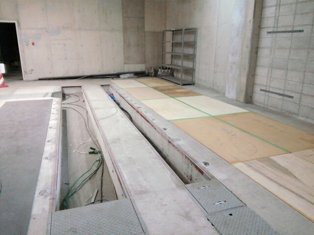 メインキュービクル室　既設キュービクル撤去