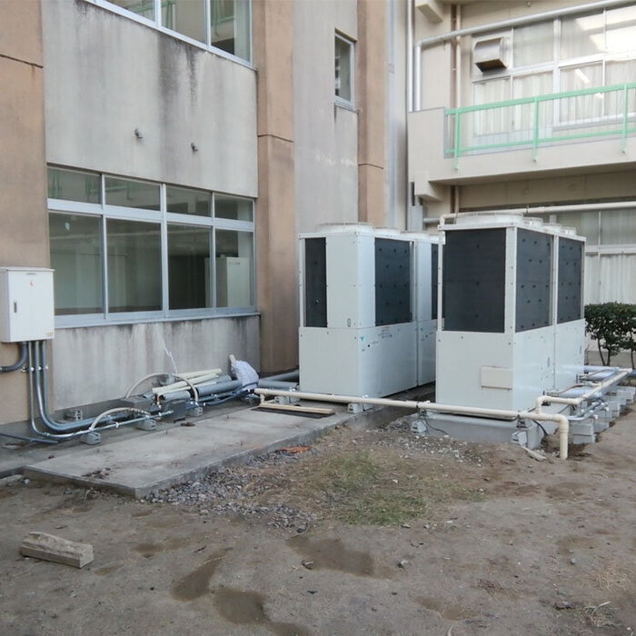 「岡崎市立矢作中学校中棟大規模改修電気設備工事」令和7年11月末　進捗状況のお知らせ