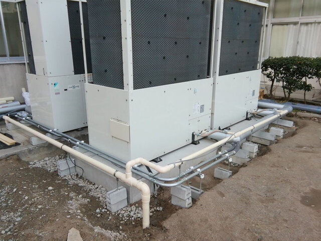 渡廊下棟1　GHP電源移設