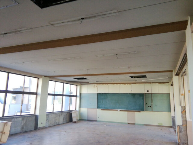 渡廊下棟2　図書館　撤去状況