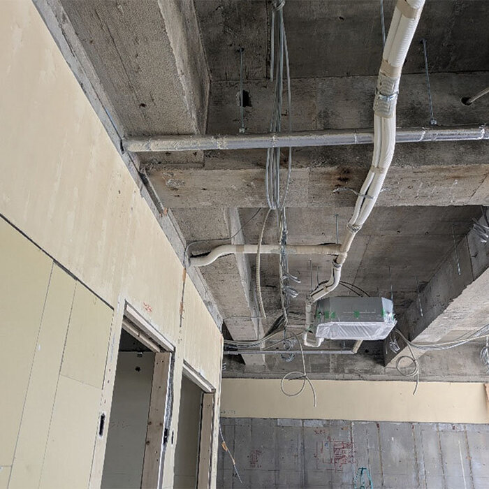 「岡崎市福岡南保育園大規模改修電気設備工事（週休２日）」令和8年7月末　進捗状況のお知らせ