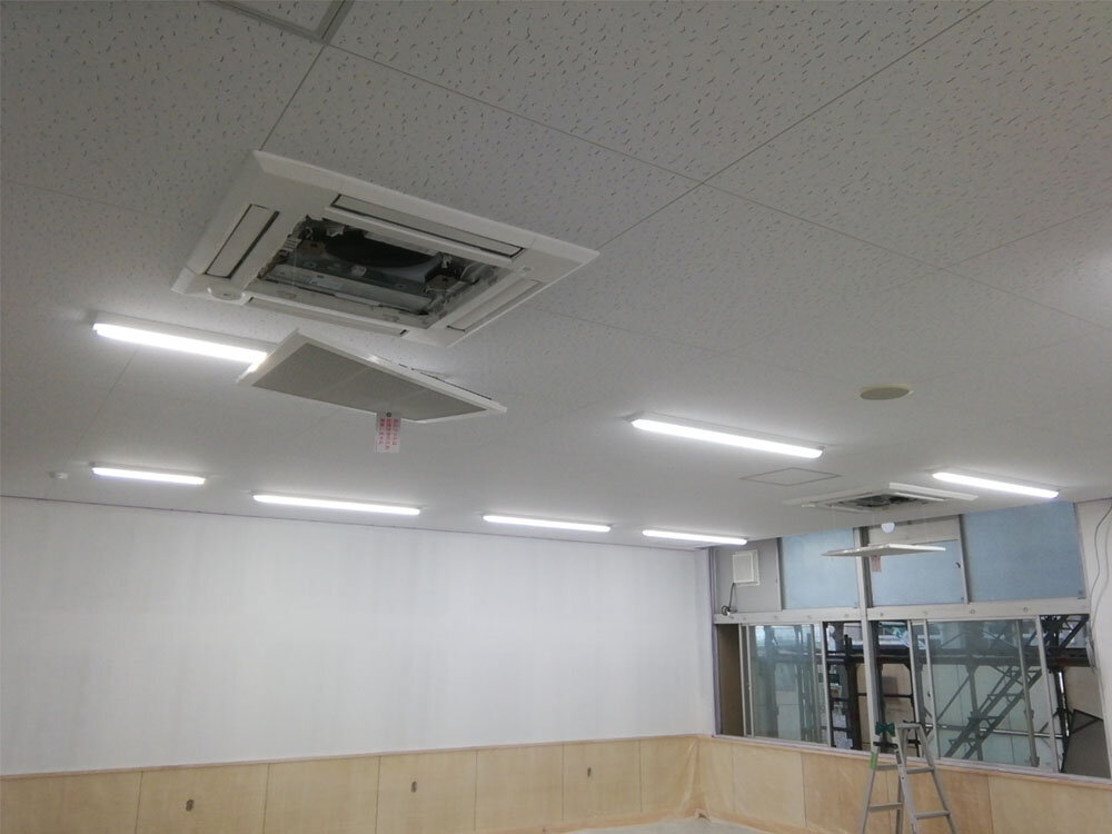 中棟1階　保健室　機器取付状況